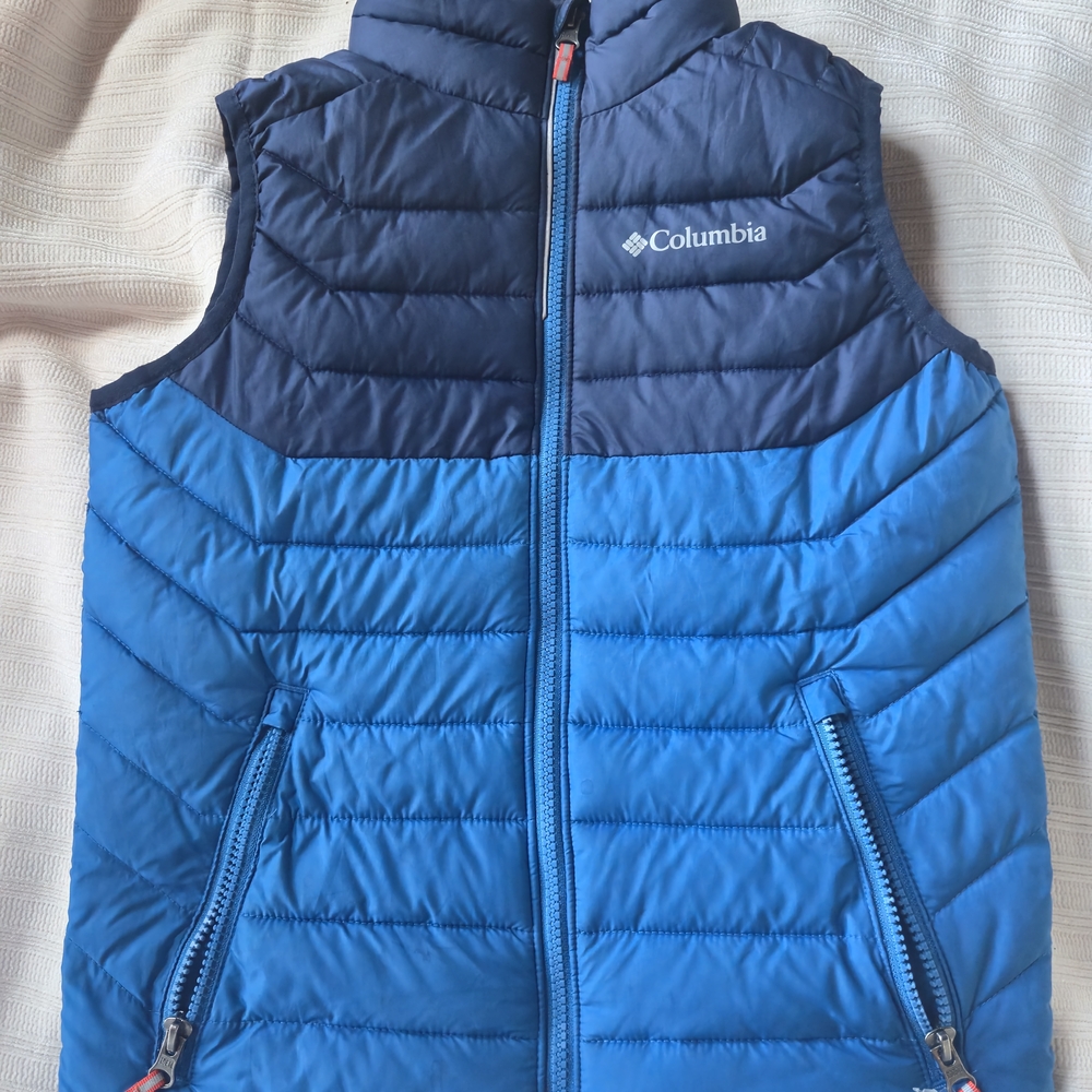 Columbia Two-Tone Blue Quilted Vest